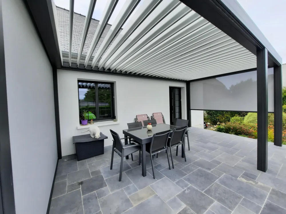 Pergola bioclimatique connectée à Morlaix