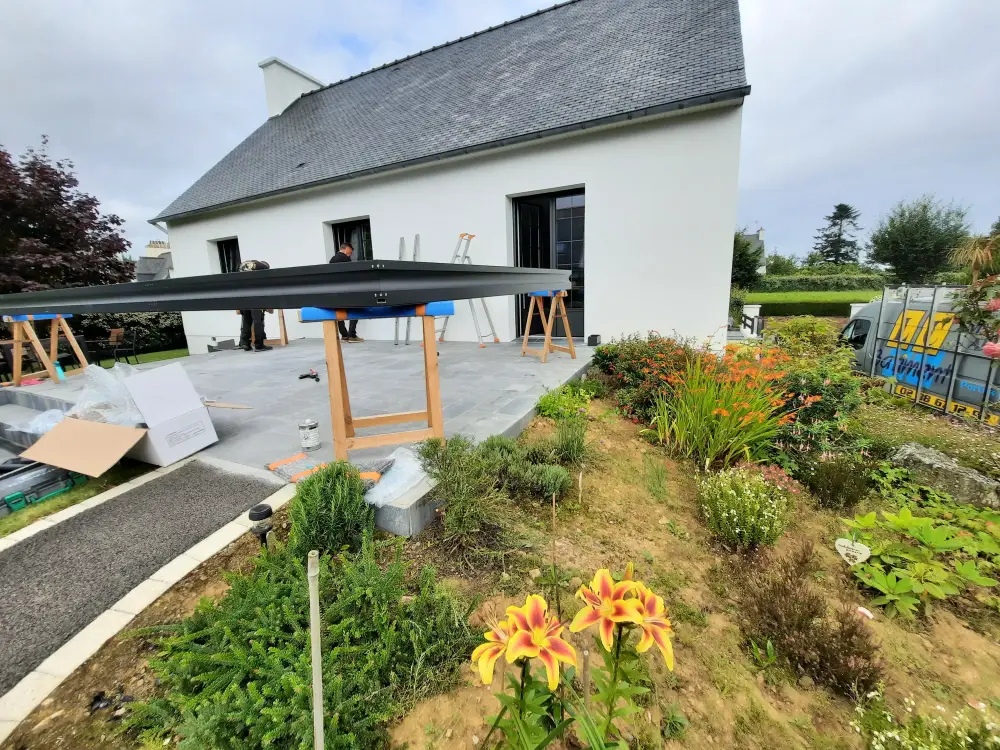 Pose de pergola bioclimatique par LC Bâtiment dans le Finistère (9)