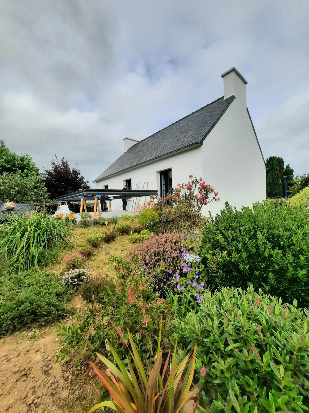 Pose de pergola bioclimatique par LC Bâtiment dans le Finistère (10)